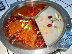 -两个庆火锅公司(昌平府学路店)