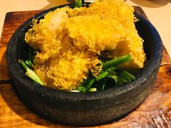 港式石锅蟹粉小笼包-避风塘(金山万达店)