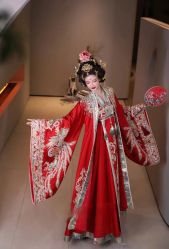 -衣贝姿婚纱礼服馆