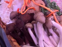 -故里和山·成都火锅(欢乐港湾店)