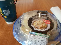 -全家便利店(宜山路站店)