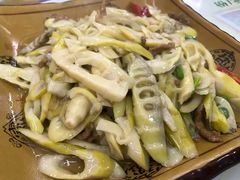 熊猫笋-君华饭店·腊排铜火锅