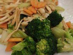 黄油炒时令蔬菜-莫斯科餐厅