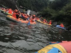 -安吉龙王山峡谷漂流