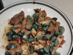 -八府香鸭·啫啫煲(华山路店)