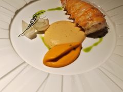 -弦月窗LUNETTE BY AMANDA(复兴路店)