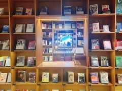-新华文创·光的空间