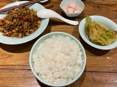 -茶花妹子云南餐厅(传媒大学店)
