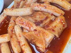 -亲昵春川鸡排(韩国美食街店)