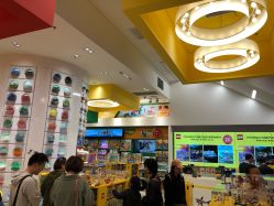-乐高品牌旗舰店(人民广场店)