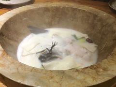 -滇香肴·云南菜蒸汽石锅鱼(云南北路店)