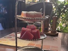 -卡普里披萨·牛扒·下午茶