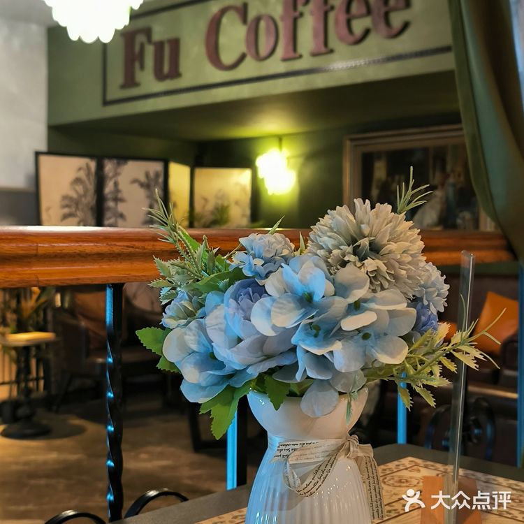 吃货日记分享｜隐藏在北京路的图书馆+咖啡厅