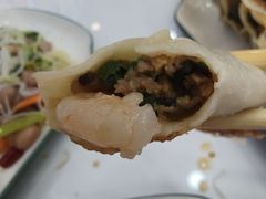 -大肚水饺锅贴·家常融合菜(新港店)