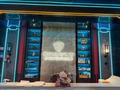-屋有岛沉浸游戏旗舰店(中山公园店)