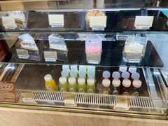 面包甜点陈列柜-哈根达斯(赛特奥莱店)
