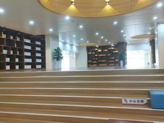 -厦门市图书馆(集美新城馆区)