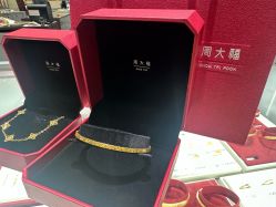 -周大福CHOW TAI FOOK(浦东八佰伴店)