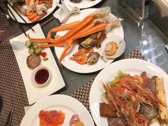 -上海滴水湖皇冠假日酒店