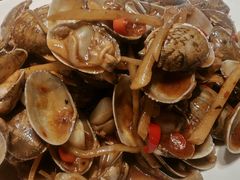 -黄泥岗·地道湖北菜(奥特莱斯店)