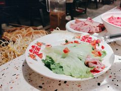 -红九格老火锅(三峡广场店)
