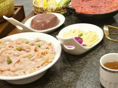 -小天鹅火锅·一线江景洪鼎旗舰店(洪崖洞店)