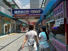 -万达广场(南昌红谷滩店)