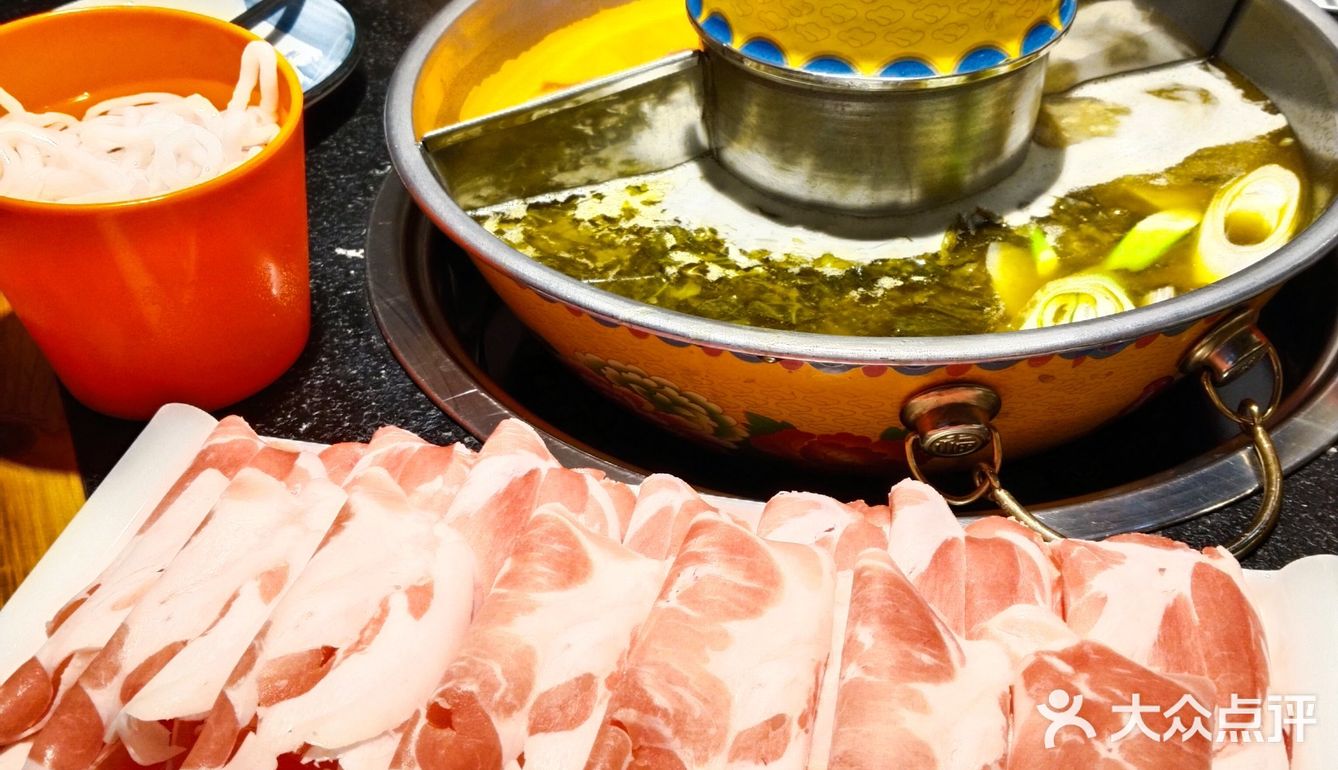 美味的铜锅涮肉