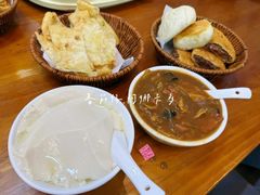 -穆彦华逍遥镇胡辣汤(岗坡路店)