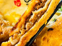 猪肉大葱肉饼-老北京馅饼粥(西单店)
