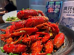 -肥肥虾庄·金牌油焖大虾(汉街SKP店)