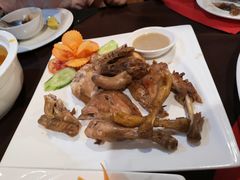 -Neary Khmer Restaurant