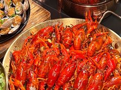 -何师烧烤Pro ·江湖川菜·小龙虾·精酿啤酒(太古里旗舰店)