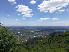 -鬼笑石后山停车场