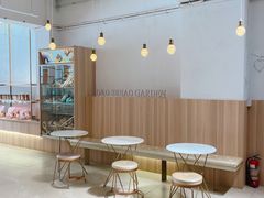 -顶东面包花园·生日蛋糕(世博店)