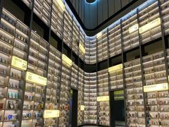 -上海虹桥中心爱琴海亚朵S酒店