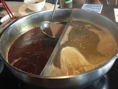 满堂红顶极麻辣鸳鸯火锅((淡水店))-满堂红顶极麻辣鸳鸯火锅(（淡水店）)