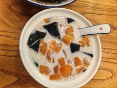 木瓜粒椰汁龟苓膏-梧州双钱龟苓膏(老街店)