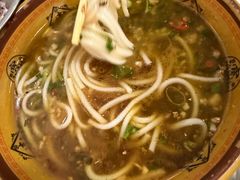 -花溪牛肉粉(八鸽岩店)