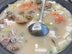 -新丁香海鲜酒店(银海商贸城店)