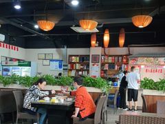 大堂-姐妹临高乳猪店(海垦路店)