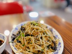 -老天桥酱肉烧饼夹肘子(天桥店)