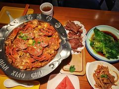 -钳小厨疯味1987肉蟹煲(美一城广场店)