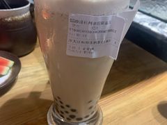 大红袍珍珠奶茶-湊湊火锅·茶憩(杭州湖滨银泰in77店)