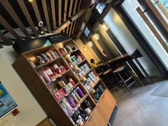 -星巴克(西藏路店)