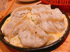 手工黄金野菌煎饺-吴记粥铺·淮扬小馆(欧尚店)