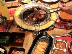 -青瓦炭韩潮烤肉(花园道店)
