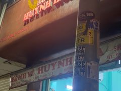 -Bánh Mì Huynh Hoa