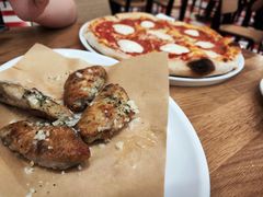 -城市大道红炉披萨烘焙坊