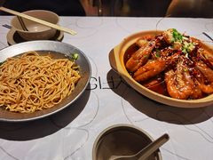 -巴厘龙虾·榜首油焖大虾(音乐学院·沿江酒馆店)
